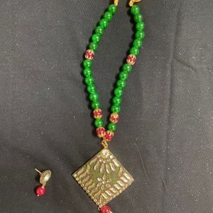 Royal Jewellery With Green Beads