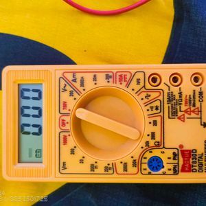 Digital Multimeter LCD AC DC Measuring Voltage