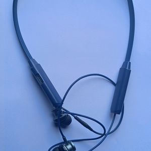 boAT Neckband