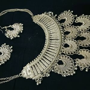 Necklace set