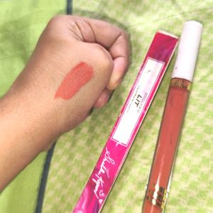 Myglamm Corel,Rust Lipstick