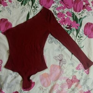 Combo : Burgundy Bodysuit And Mustard Top