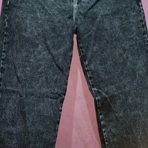 Black Straight Fit Jeans