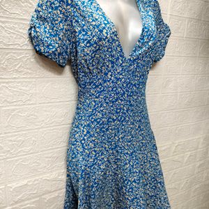 Original Urbanic Blue Floral Dress 👗