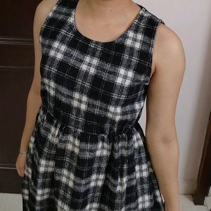 Women Black & White Checks Woollen Mini Dress