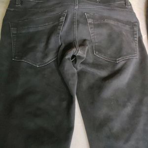 Black Jeans At Affordable Price