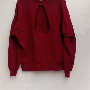 Maroon Clr Sweatshirt With Back Hole