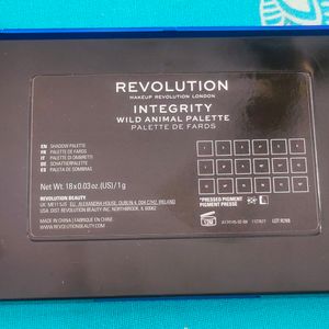 Makeup Revolution Integrity Wild Eyeshadow Pallate