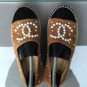 Auth CHANEL Espadrille Mother Of Pearl Flats