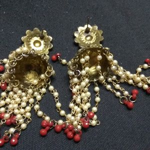 Latkan Jhumkas