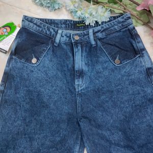 Beautiful DENIM Jeans For Women💙Flared