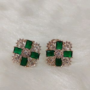 Emerald Stone Earing