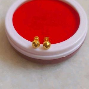 Gold 22crt Diamond Cut Studs