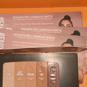 Huda Beauty Foundation Sample