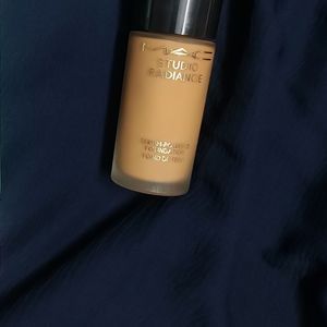 MAC NC 44 Foundation