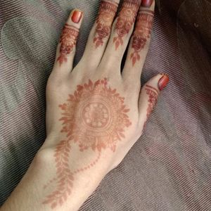 Organic Henna With Dark Stain