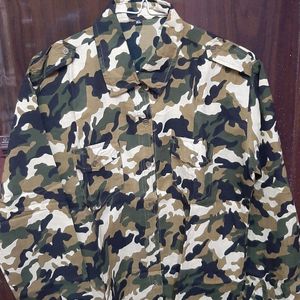 1 Camouflage Shirt (Male/female)