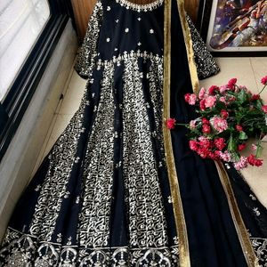 New Standard Beautiful Pakistani Poshaq Dresses Be