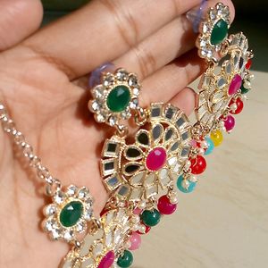 Multicolored Earrings And Mangtika Set