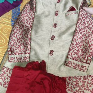 Beautiful Ethnic Kurta Set