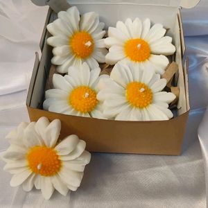 Daisy Floating Candle