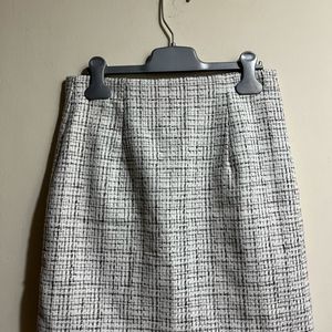 H&M Tweed Cute Button Skirt