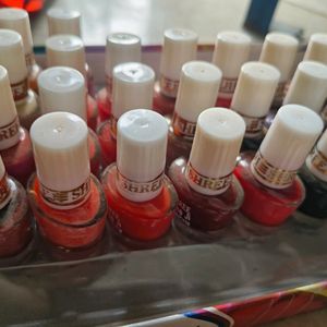 Pack Of 27 Nail Polish