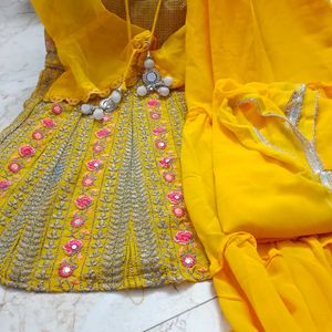 Beautiful Mustard Three Piece Set