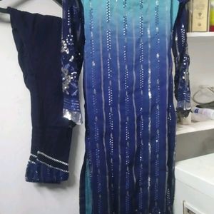 Pakistani 💙 Kurti Set