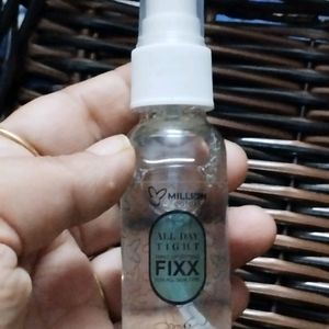 Make Up Fixer By Million Colors