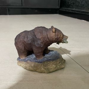 Bear Showpiece