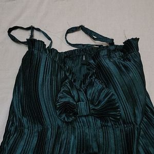 Dark Geeen Colour Padded Crop Top