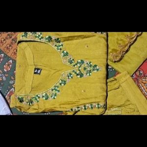 Kurta Sets & Suits