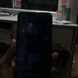 Vivo 191 phone Deals Only Cash.