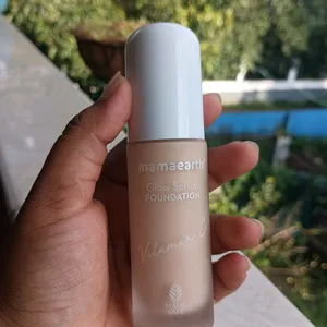 Mamaearth Glow Serum Foundation with Vitamin C