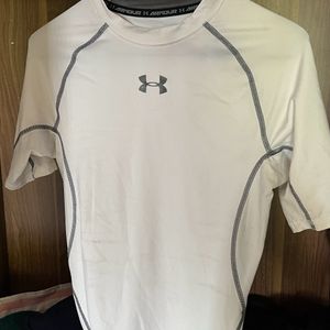 UNDER ARMOUR COMPRESSION HEAT GEAR SHORT SLEEVES