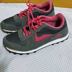 Grey-pink Sports Shoes