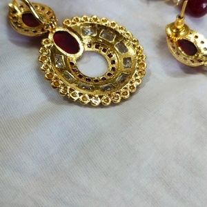 Kundan Pendant And Earings