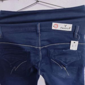 5 Button Jeans