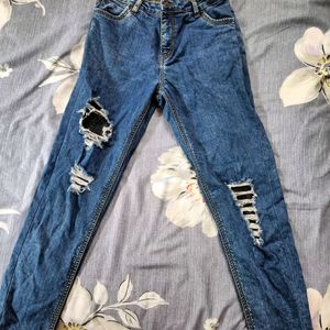 Roadster Distressed Jeans