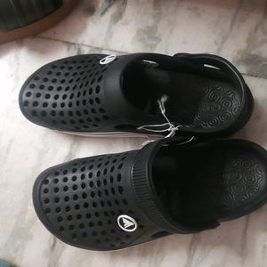 Black Crocs