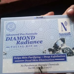 Diamond Rediance Facial Kit