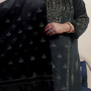 Black  Heavy  Velvet Partywear For Winters