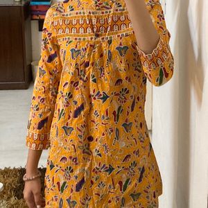 Short Printed Kurti