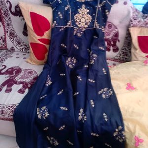 Sale😇😇😇sale  New Elegent Gown At Factory Rates