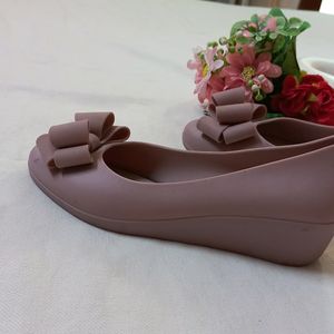 Bow Heel