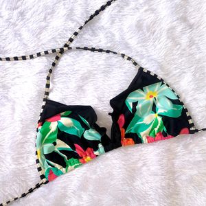 Black Frill Knotted Bikini Top 👙