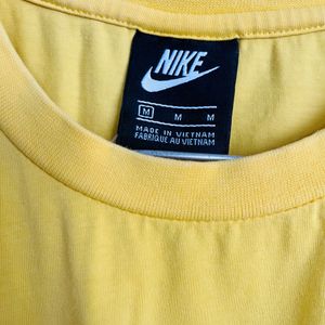 Nike Round Neck T-shirt