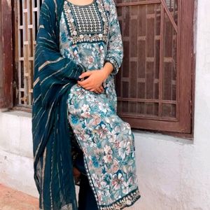 Nyra Cut Printed Anarkali Suit Duppata & Pent Set