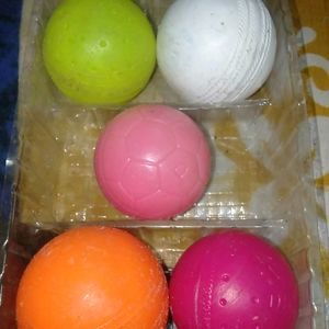 Pack Of 5 Plastic Balls